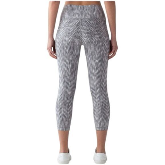 Lululemon 6 Arrow Jacquard Battleship Silver Spoon Wunder Under Cropped Leggings - Picture 1 of 8